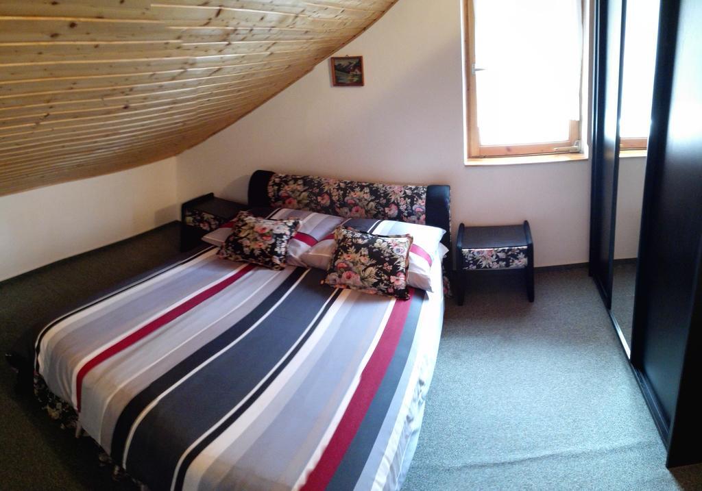 Schmidt Apartment Balatonfenyves Rom bilde