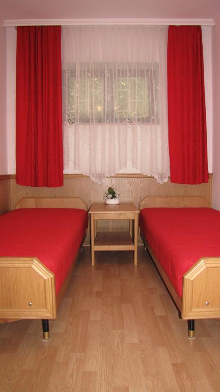 Schmidt Apartment Balatonfenyves Rom bilde